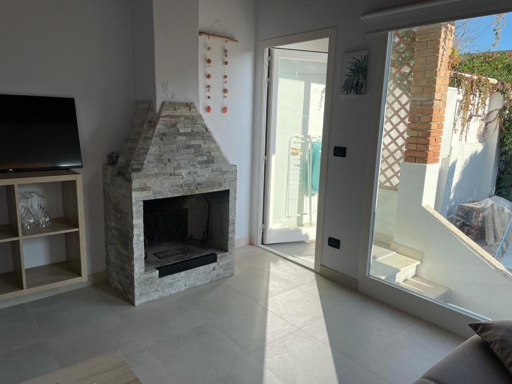 דירות מרינה די פיזה Azzurra House מראה חיצוני תמונה